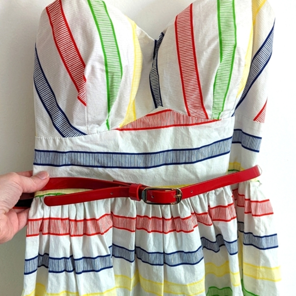 EUC B. SMART strapless belted A line dress. Size 10 fits more like a 6/8